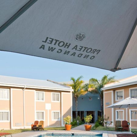 Protea Hotel By Marriott Ondangwa Exterior foto